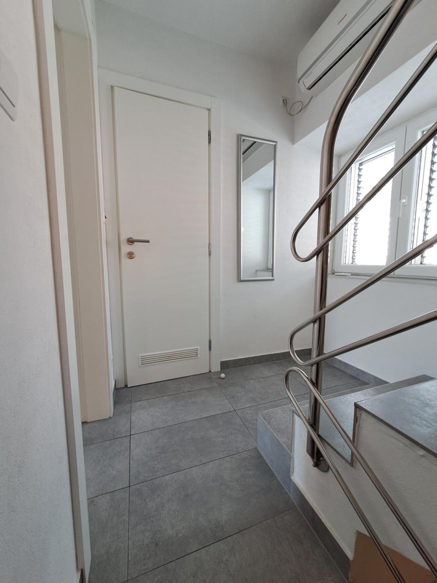 Appartamento Greta Vrbnik Esterno foto